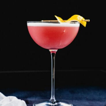 Clover club cocktail